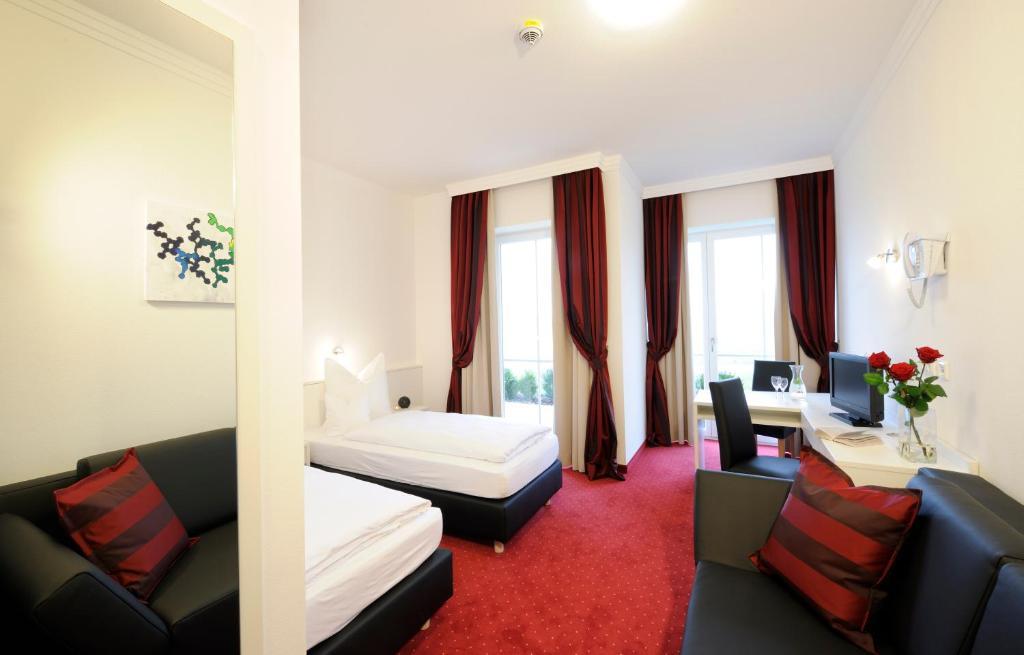 Hotel Inspiration Garni Tittmoning Habitación foto