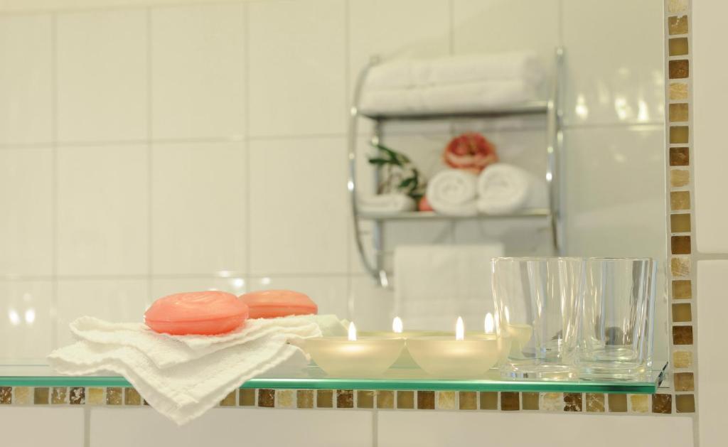 Hotel Inspiration Garni Tittmoning Habitación foto