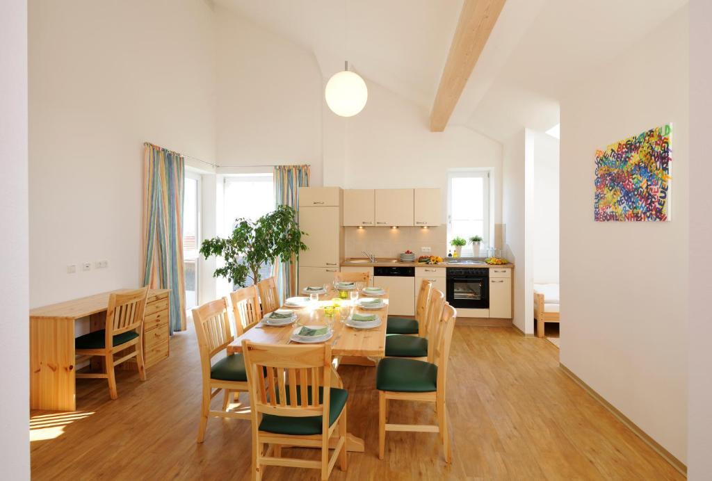 Hotel Inspiration Garni Tittmoning Habitación foto